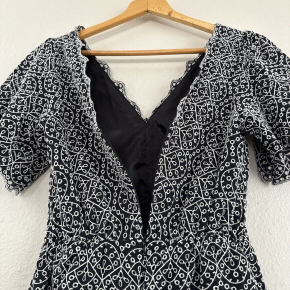 Express Formal Romper Overalls Black White Geometric Lined V Neck Women's Size S - Picture 12 of 16